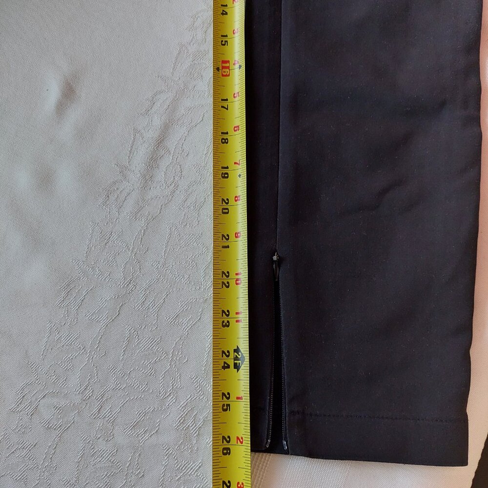 Abercrombic & Fitch Women's Stretchy Skinny Black Pants, Size 2 - Picture 8 of 8
